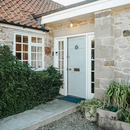 Traditional 3-bed Near Richmond By Mcpi Hosting, Ideal For Families & Groups Moulton (North Yorkshire)