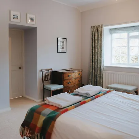 Traditional 3-bed Near Richmond By Mcpi Hosting, Ideal For Families & Groups Holiday home *